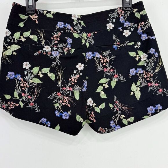 Athleta Black Floral Print Drawstring Waist Zip Pocket Athleisure Shorts - Picture 5 of 15